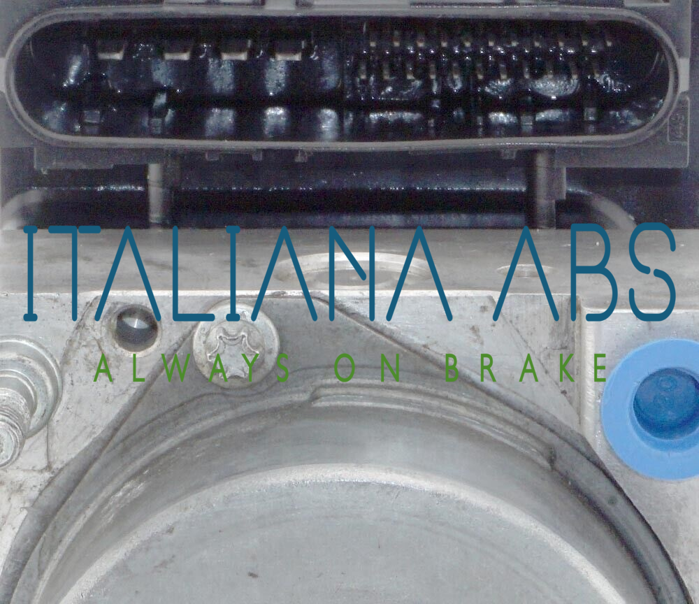 Centralina ABS RENAULT, codici identificativi: 0265231804 8200559749 0265800559