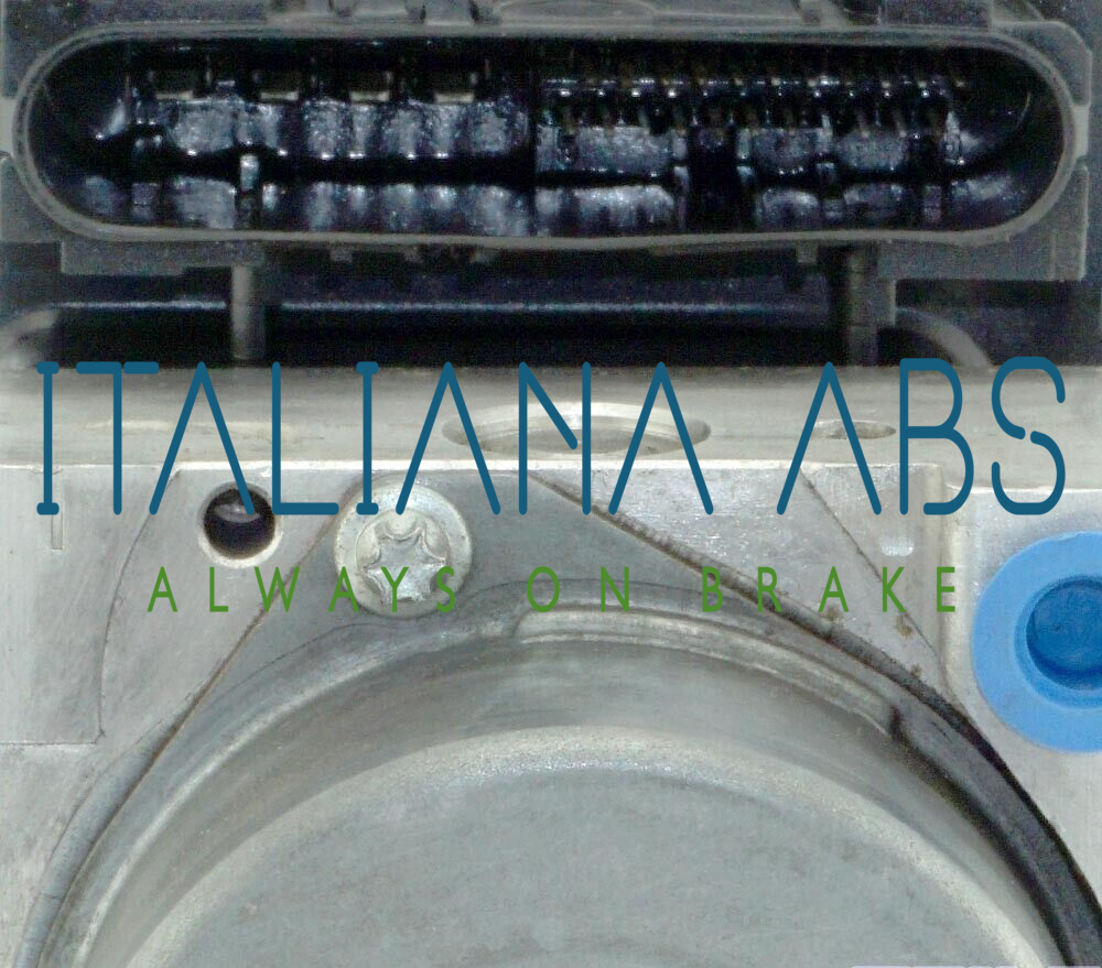 Centralina ABS RENAULT, codici identificativi: 0265800519 8200737985 0265232067