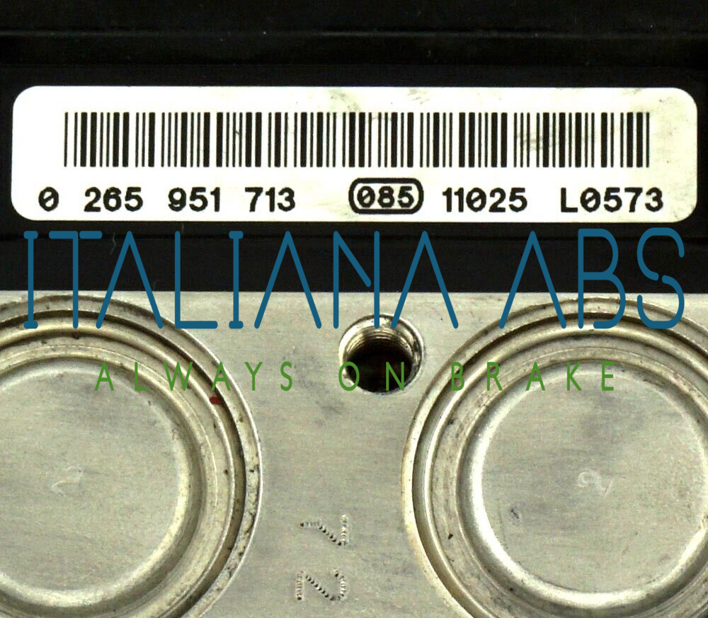 Centralina ABS AUDI, codici identificativi: 0265951713 8K0907379BR 8K0614517FF