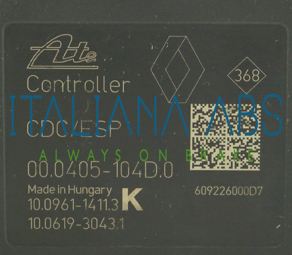 Centralina ABS RENAULT, codici identificativi: 476608247R 95CT2AAY2 10021203404 000405104D0 10096114113K