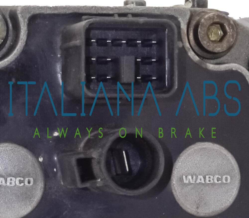 Centralina ABS Land Rover, codici identificativi: 4784070200 SRB 10124100 101241