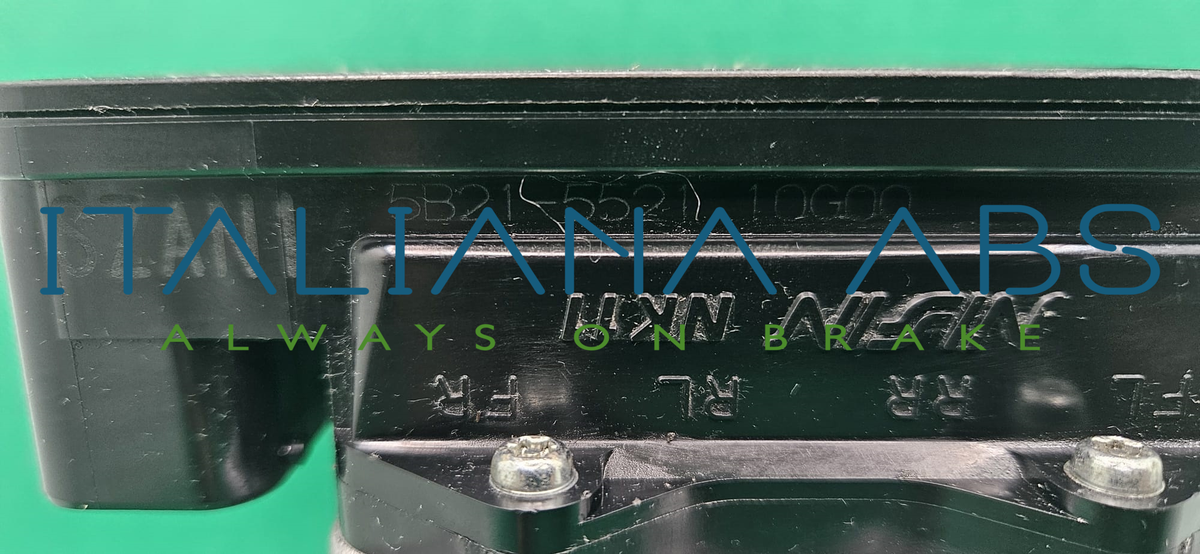 Centralina ABS Suzuki, codici identificativi: 5B21552110G00 B21B36868