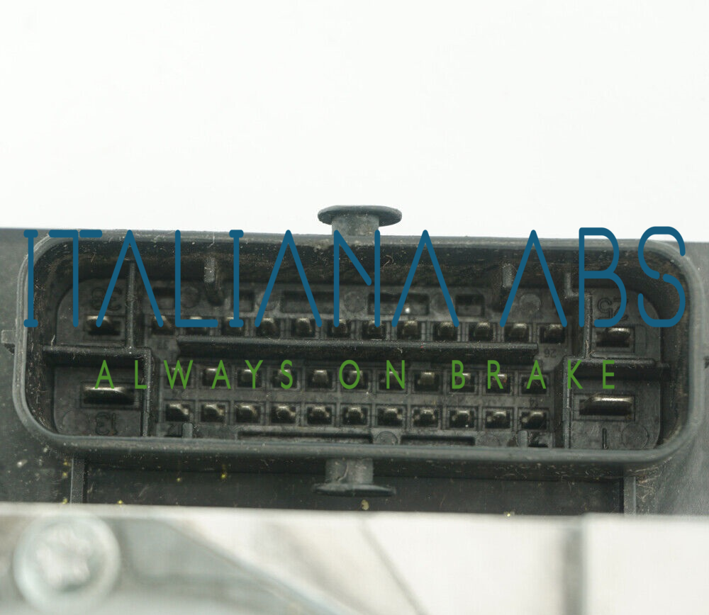 Centralina ABS AUDI, codici identificativi: 8K0614517CD 0265950967 8K0907379AE