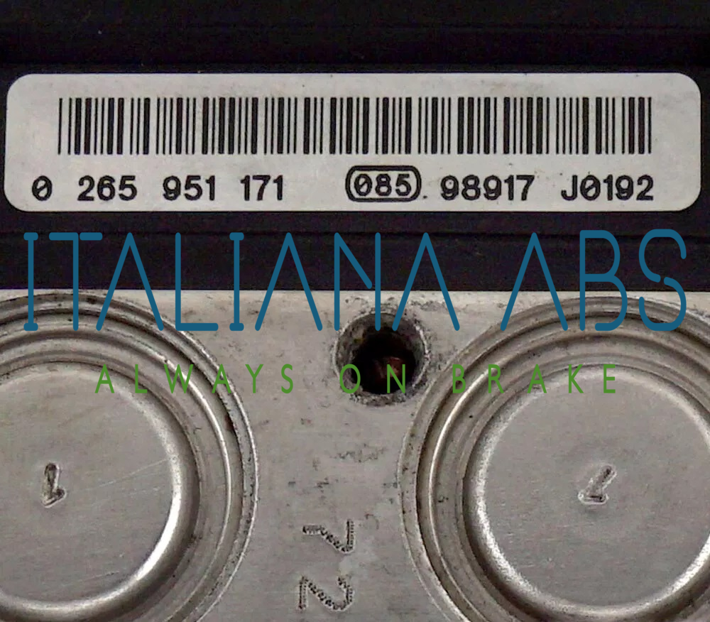 Centralina ABS AUDI, codici identificativi: 8K0614517FK 8K0907379BT 0265951171
