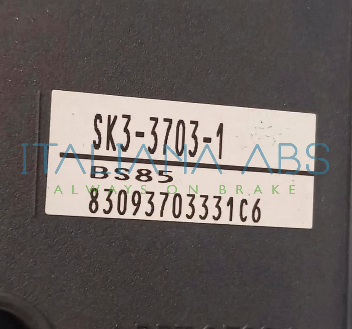 Centralina ABS Suzuki SK3-3703-1 65D2 – etichetta, filigrana centrale Italiana ABS